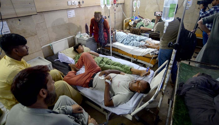 Dengue, Malaria, other viral infections rise in Karachi