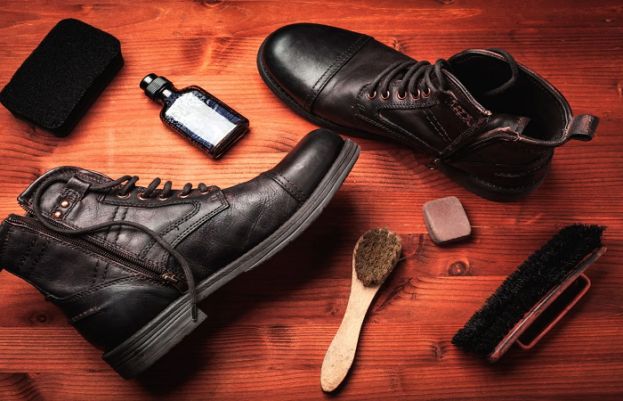 How to clean leather shoes?