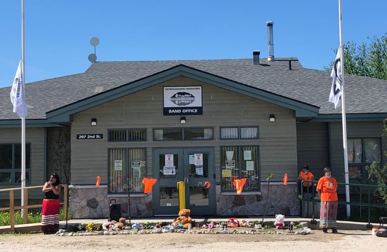 Pic Mobert First Nation in northwestern Ontario declares state of emergency over gang activity