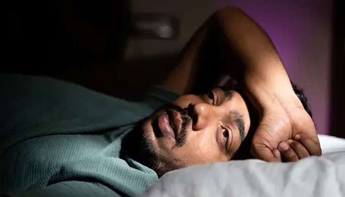 Sleep struggles in midlife may harm brain function in later years: study