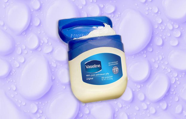 Why Petroleum jelly is a great moisturizer?